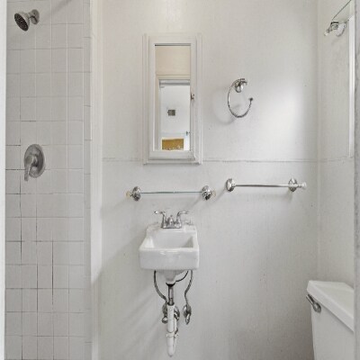More Photos Of 878-880 Broadway, Bayonne General Retail For Sale