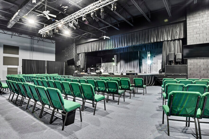 More Photos Of 920 N 6th St, Wilmington Religious Facility For Sale