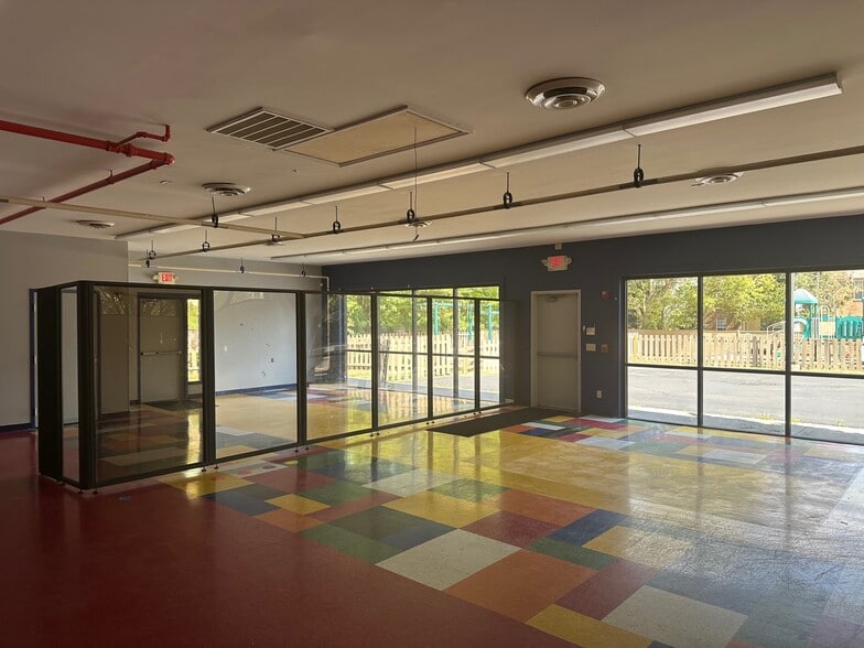 More Photos Of 5720 Avery Rd, Dublin Office For Sale