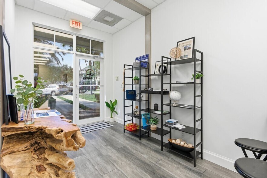 More Photos Of 3307 Northlake Blvd, Palm Beach Gardens Office For Lease