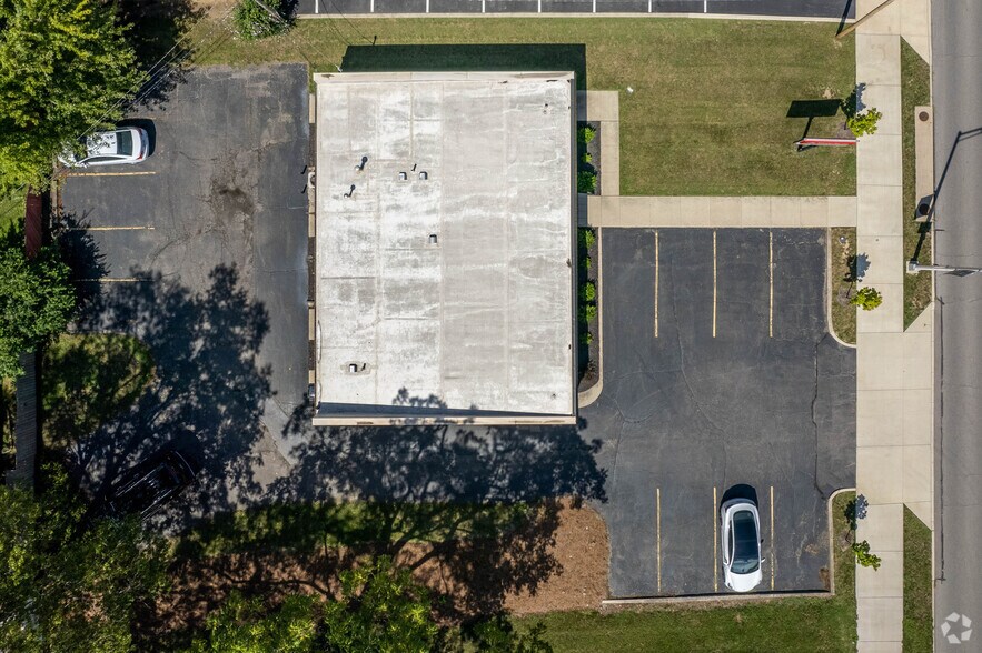 More Photos Of 3723 Wilmington Pike, Kettering Office For Sale