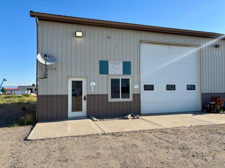 Primary Photo Of 114 Rock Rd, Belgrade Industrial For Lease