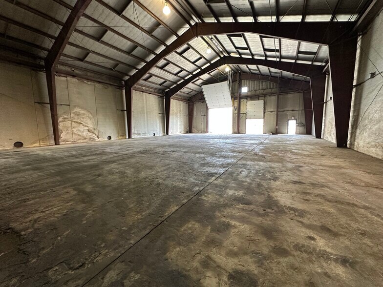 More Photos Of 100 River st, Riverside Industrial For Lease