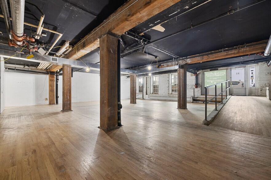 More Photos Of 81 Washington St, Brooklyn Apartments For Lease