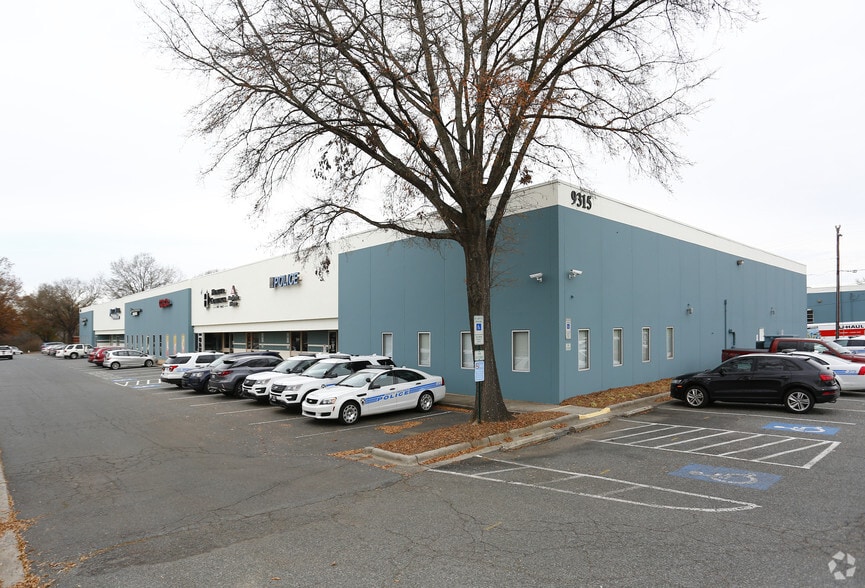 More Photos Of 9129 MONROE Rd, Charlotte Unknown For Lease