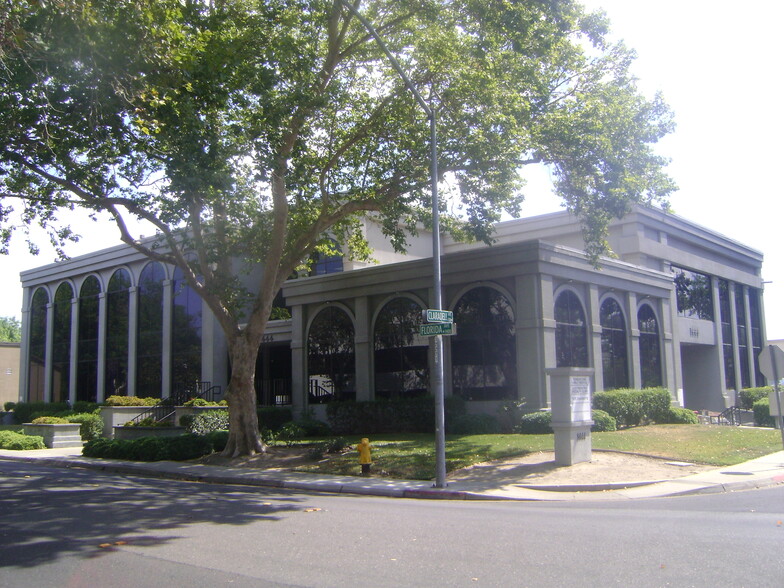 Primary Photo Of 1444 Florida Ave, Modesto Medical For Lease