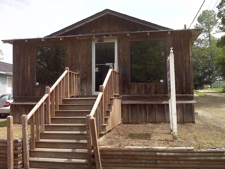 Primary Photo Of 1317 W 4th St, Laurel Office For Lease