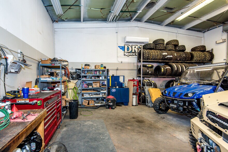 More Photos Of 2106 Highway 95, Bullhead City Auto Dealership For Sale