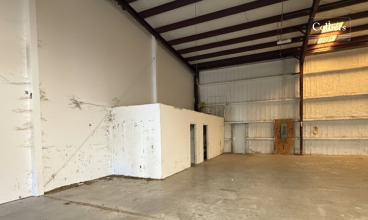 More Photos Of 5 Enterprise Ln, Hilton Head Island Warehouse For Lease