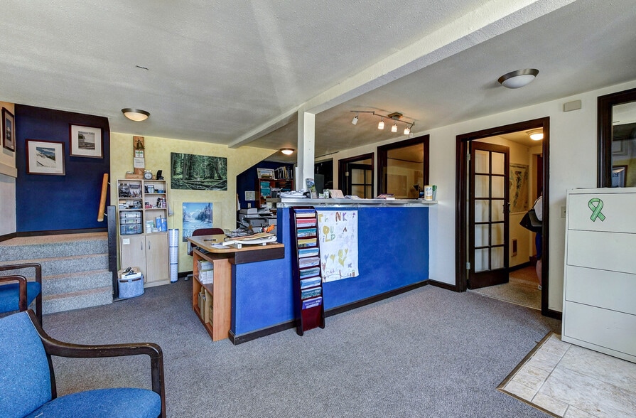 More Photos Of 8212-8218 Greenwood Ave N, Seattle Storefront Retail Residential For Lease