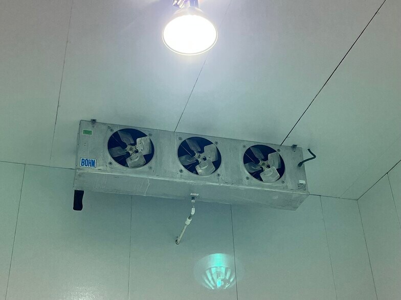 More Photos Of 2400 W Herman St, Pensacola Warehouse For Sale