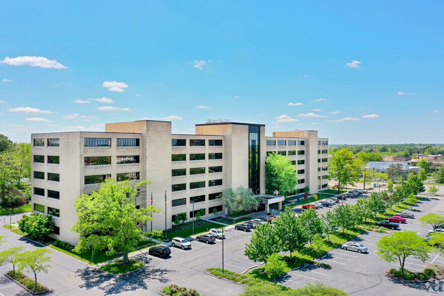 Primary Photo Of 11330 Olive Blvd, Creve Coeur Office For Lease