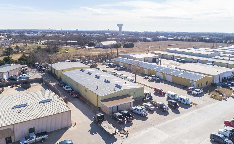 More Photos Of 5150 Boyd Blvd, Rowlett Warehouse For Lease