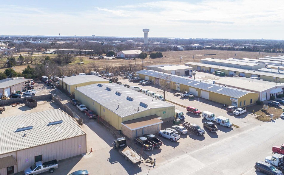 More Photos Of 5150 Boyd Blvd, Rowlett Warehouse For Lease