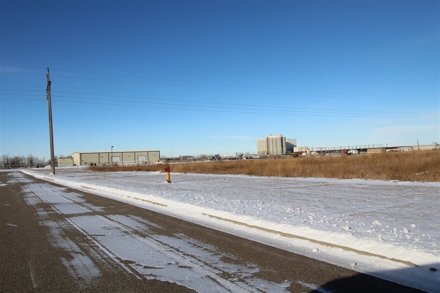 More Photos Of 6525 2nd Ave SE, Minot Land For Sale