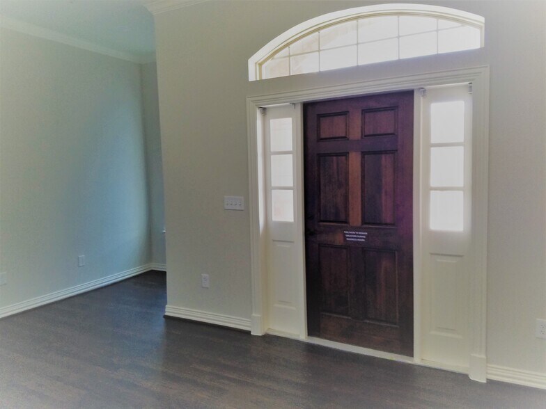 More Photos Of 8668 John Hickman Pky, Frisco Medical For Lease