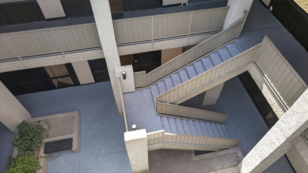 More Photos Of 2920 N 24th Ave, Phoenix Office For Sale