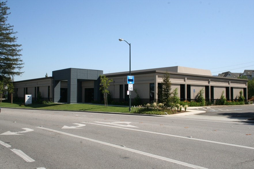 More Photos Of 10061 Bubb Rd, Cupertino Research And Development For Lease