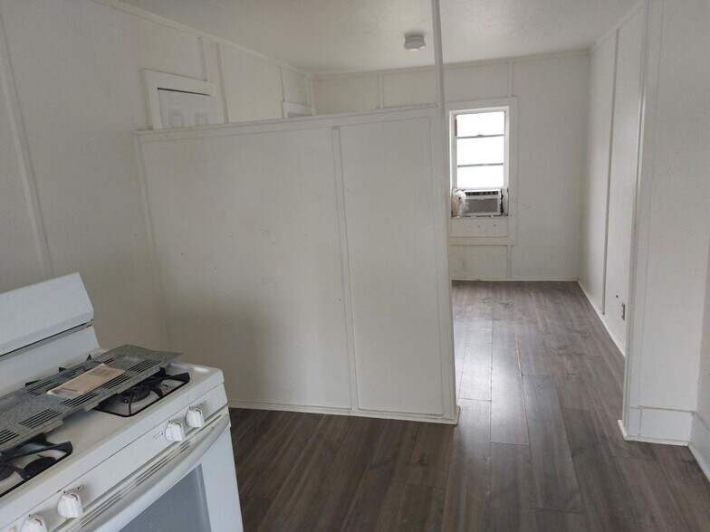More Photos Of 1214 Barton St, Corpus Christi Apartments For Sale