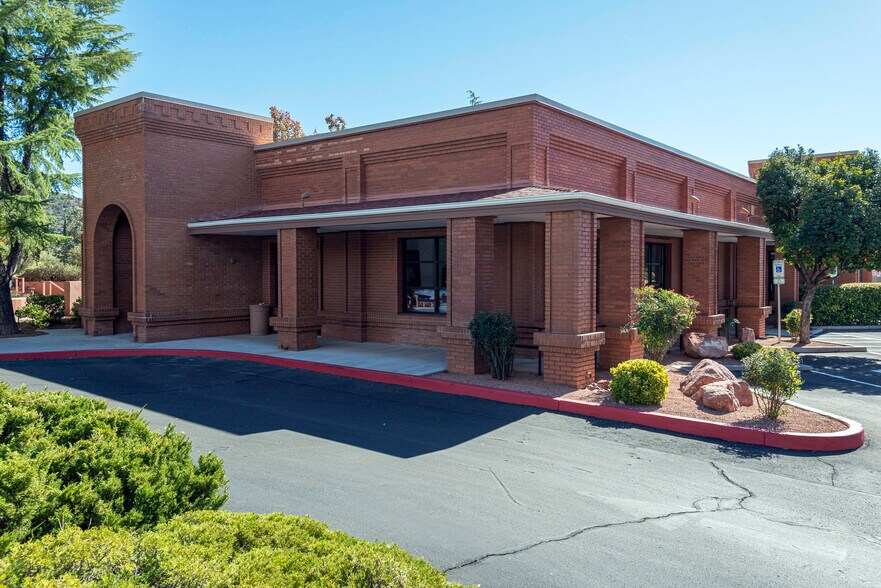 More Photos Of 1771 W State Route 89A, Sedona Storefront Retail Office For Lease