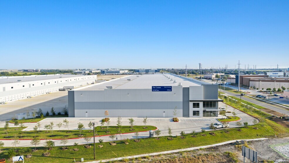 More Photos Of 151 Alliance Blvd, Hutto Distribution For Sale