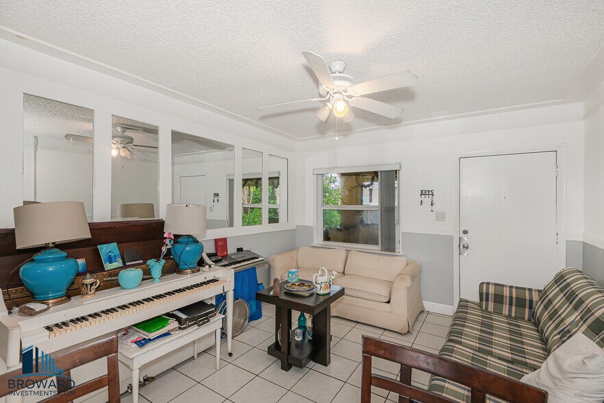 More Photos Of 255 SW 15th St, Dania Beach Apartments For Sale