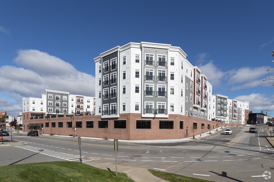 More Photos Of 75 Canal St, Manchester Apartments For Lease