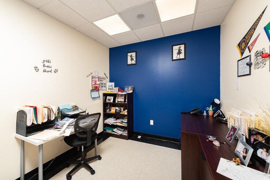 More Photos Of 661 Centre St, Brockton Medical For Sale