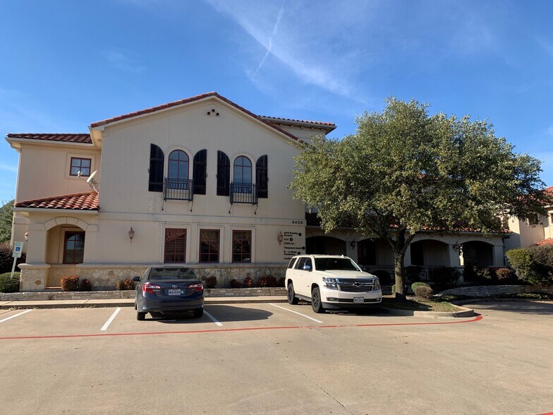 Primary Photo Of 6628 Bryant Irvin Rd, Fort Worth Office For Sale