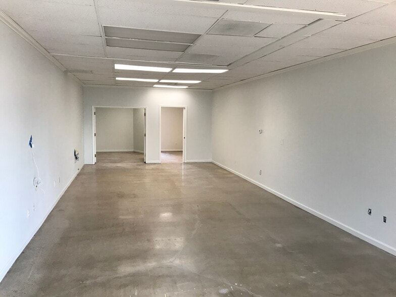 More Photos Of 1149-1163 N Tustin St, Orange General Retail For Lease