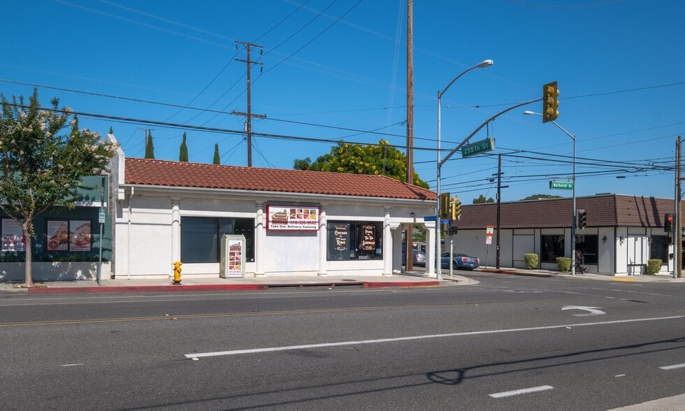 More Photos Of 25501 Narbonne Ave, Lomita General Retail For Sale