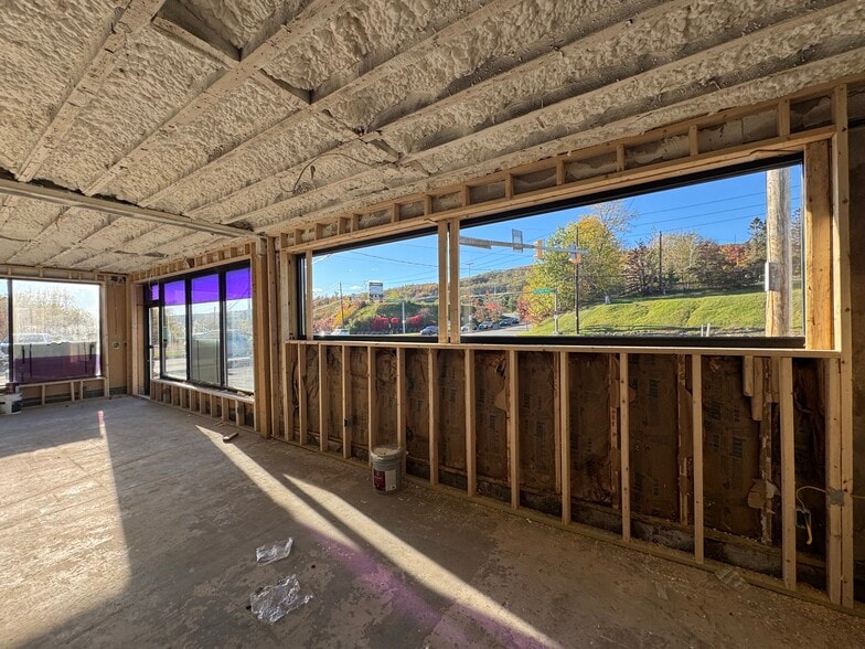 More Photos Of 1908 Scranton Carbondale Hwy, Dickson City Storefront Retail Office For Lease