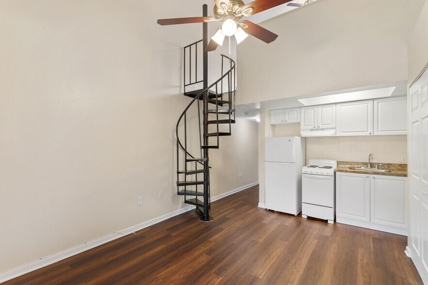 More Photos Of 1250 E 113th Ave, Tampa Apartments For Sale