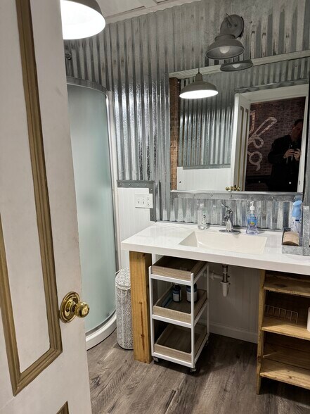 More Photos Of 269 Park Ave, Rochester Storefront Retail Office For Lease