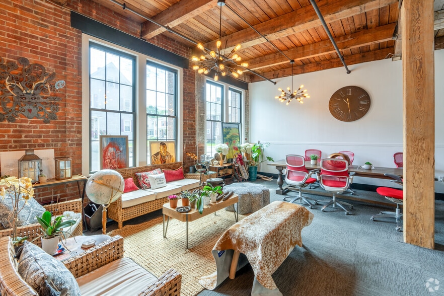 Photo of 3rd Floor Ste B306