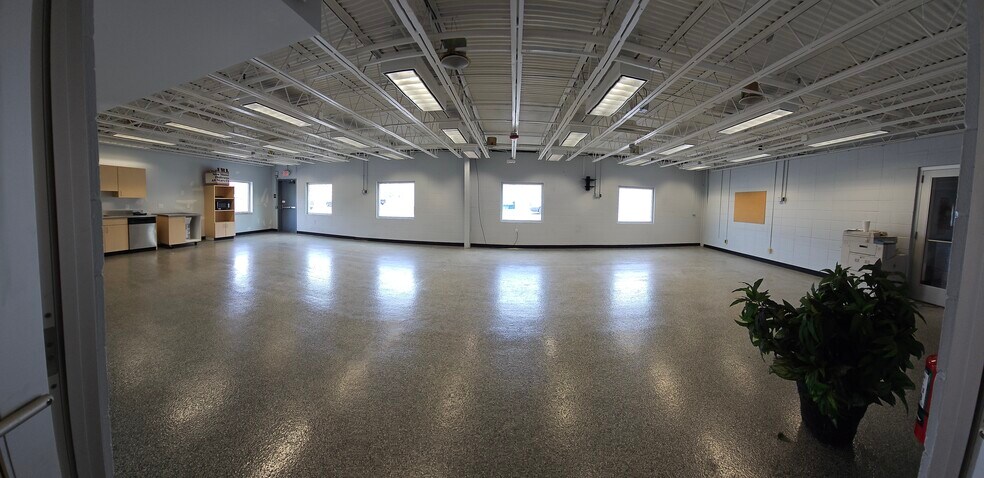 More Photos Of 201 W Carmel Dr, Carmel Theater Concert Hall For Lease