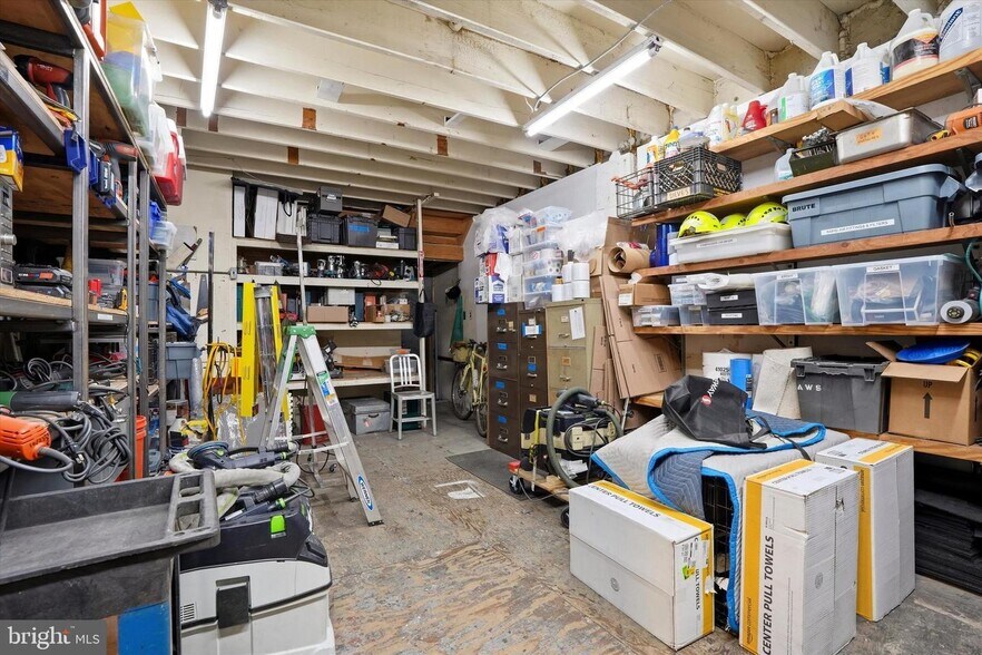 More Photos Of 2124-2132 E Arizona St, Philadelphia Warehouse For Sale