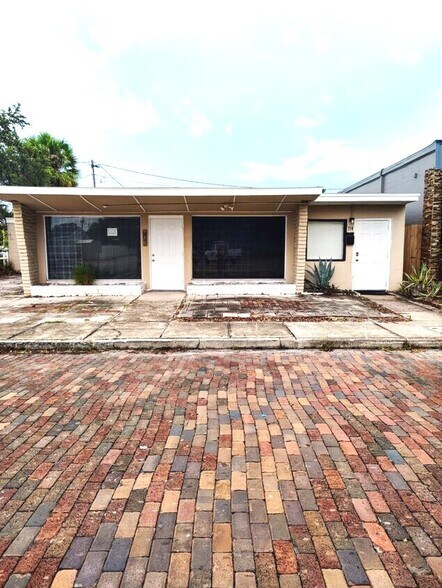 Primary Photo Of 714 1st Ave SW, Largo Apartments For Sale