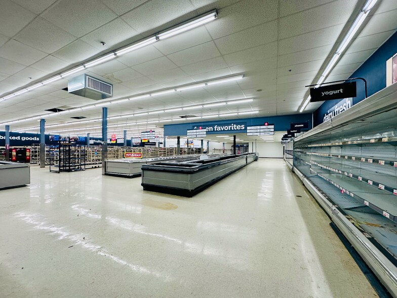 More Photos Of 45-47 Ellicott St, Batavia Storefront Retail Office For Lease