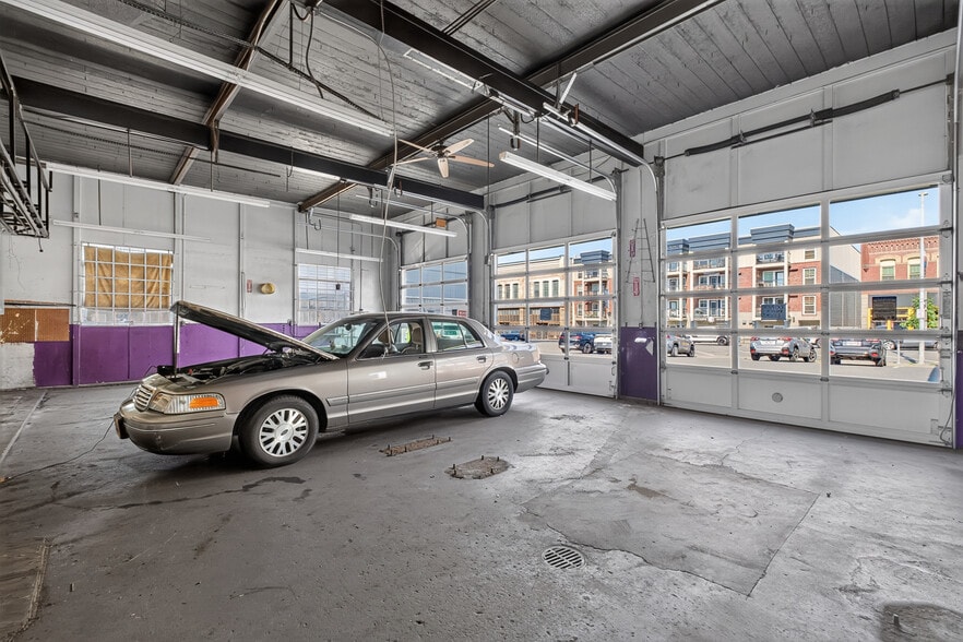 More Photos Of 1058 N State St, Bellingham General Retail For Sale
