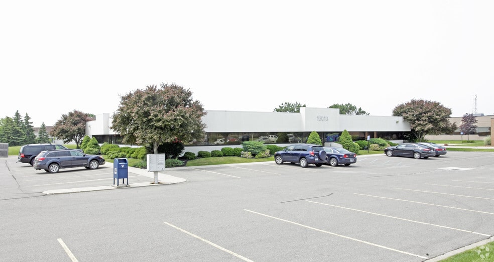 Primary Photo Of 16010 19 Mile Rd, Clinton Township Medical For Sale