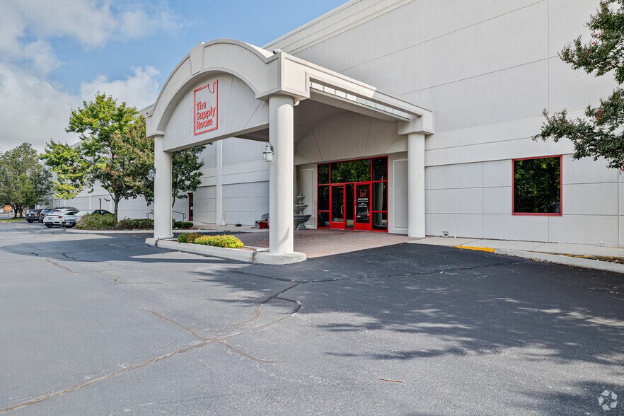 More Photos Of 14140 N Washington Hwy, Ashland Distribution For Lease