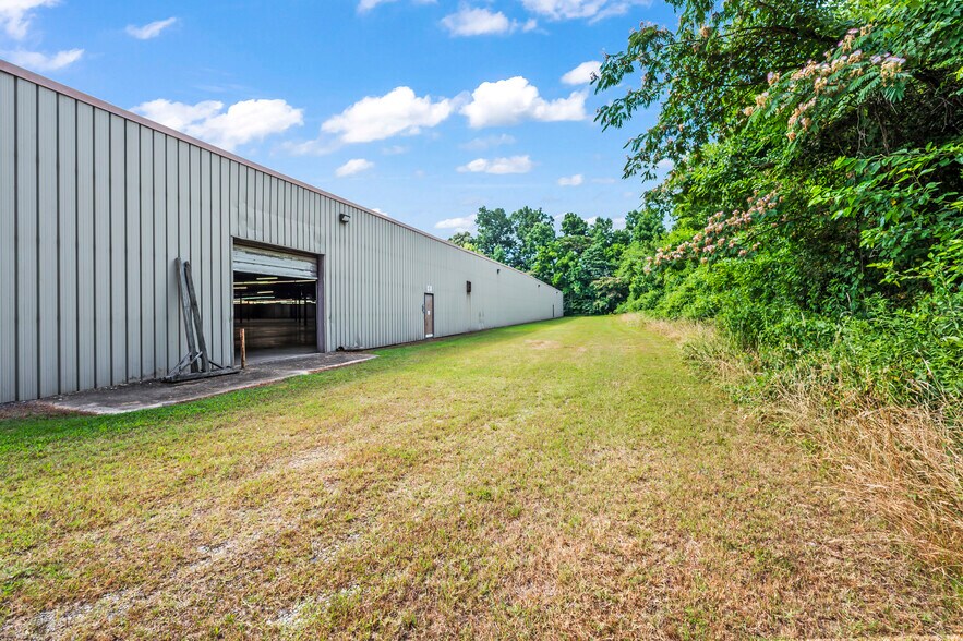More Photos Of 212 Pendleton St, High Point Warehouse For Lease