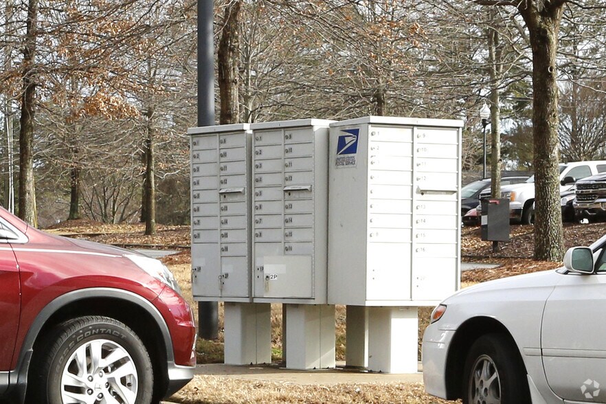 More Photos Of 3745 Cherokee St, Kennesaw Office For Lease