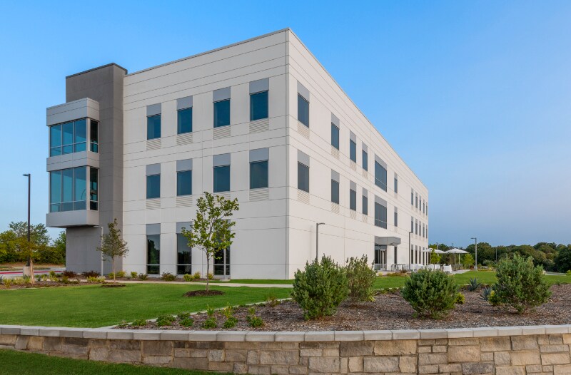 More Photos Of 1021 Grace Ln, Southlake Office For Sale