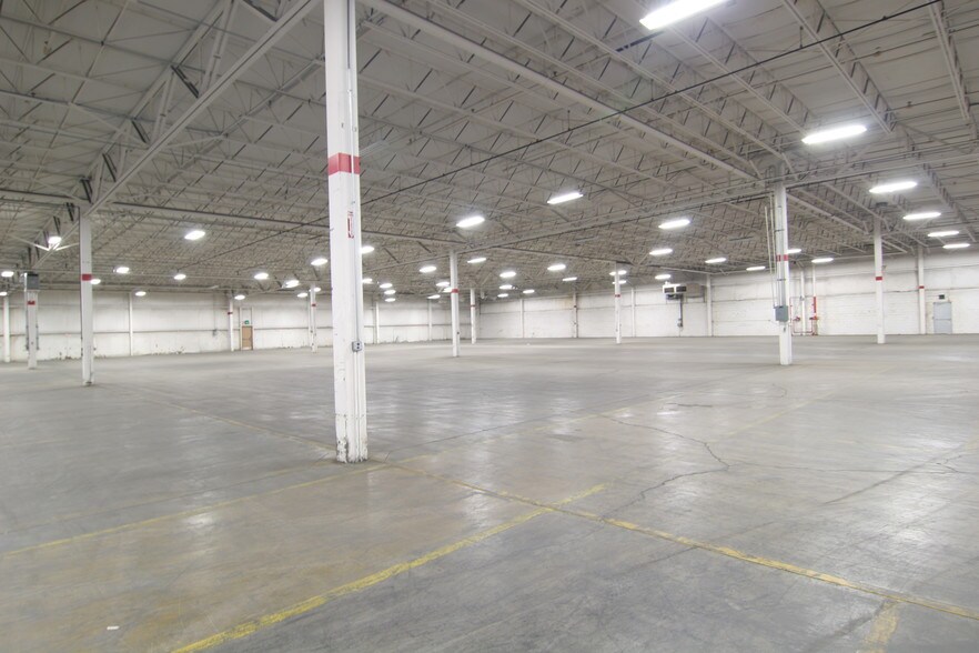 More Photos Of 300 Growth Pky, Angola Warehouse For Lease