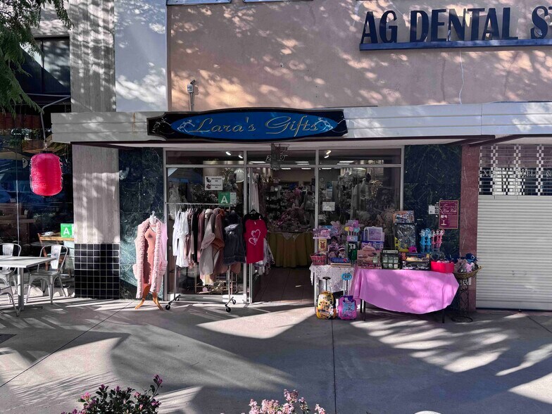 More Photos Of 2251-2259 Honolulu Ave, Montrose Storefront Retail Office For Lease