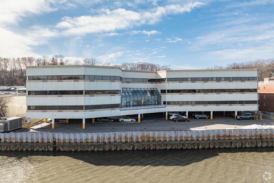 More Photos Of 310 E Shore Rd, Great Neck Medical For Sale