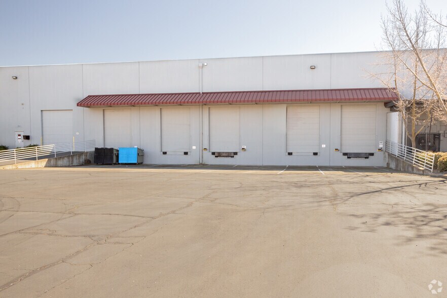 More Photos Of 11370 Sunrise Park Dr, Rancho Cordova Warehouse For Sale