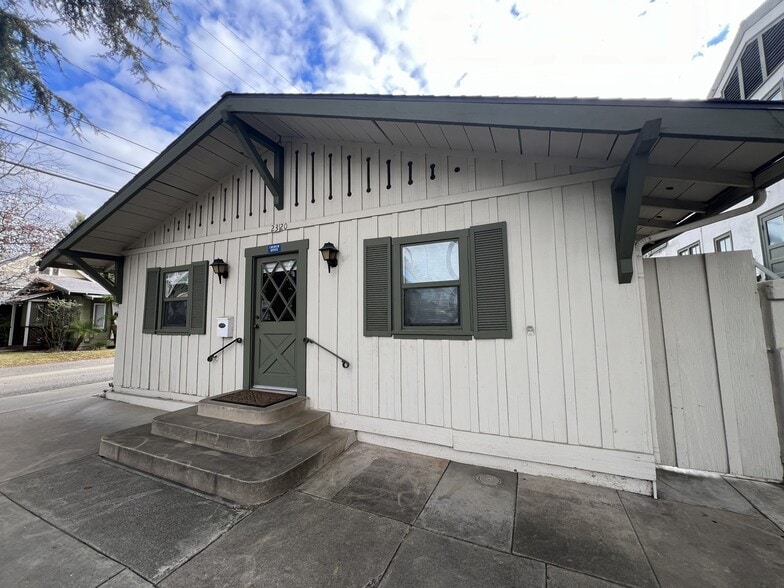 More Photos Of 2211 3rd St, La Verne Religious Facility For Sale